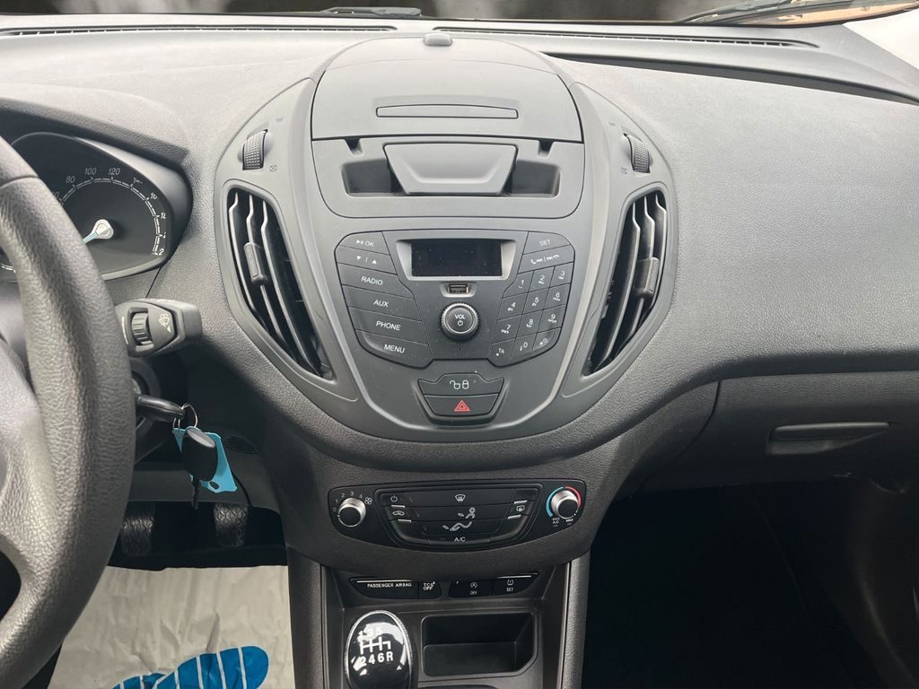 Ford Transit Courier 2020