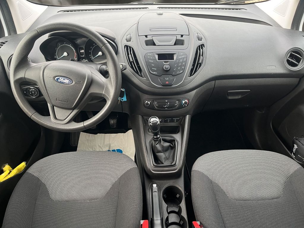 Ford Transit Courier 2020