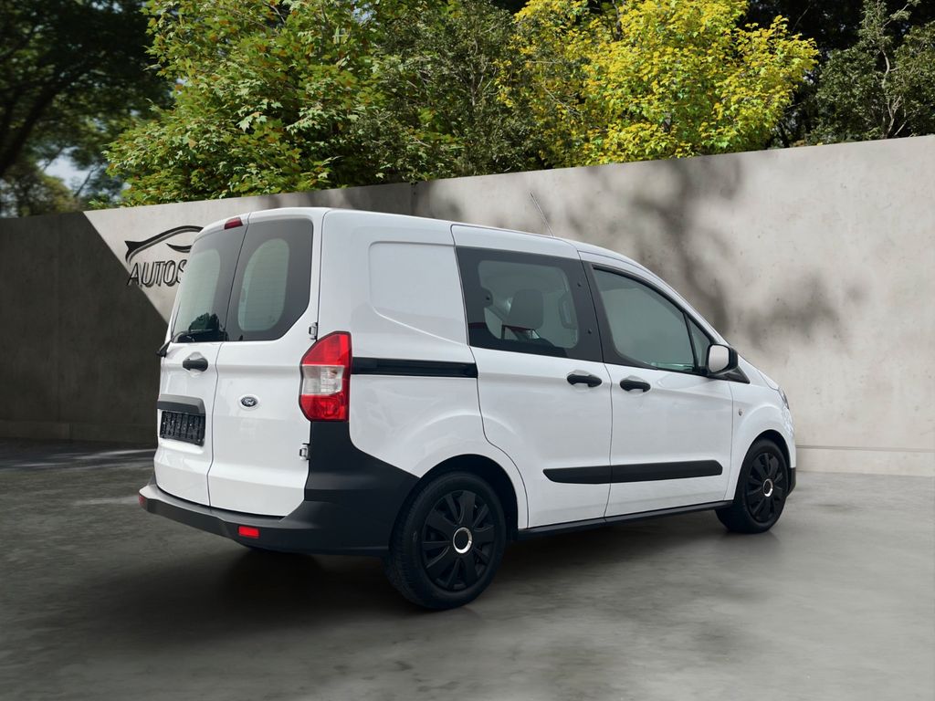 Ford Transit Courier 2020