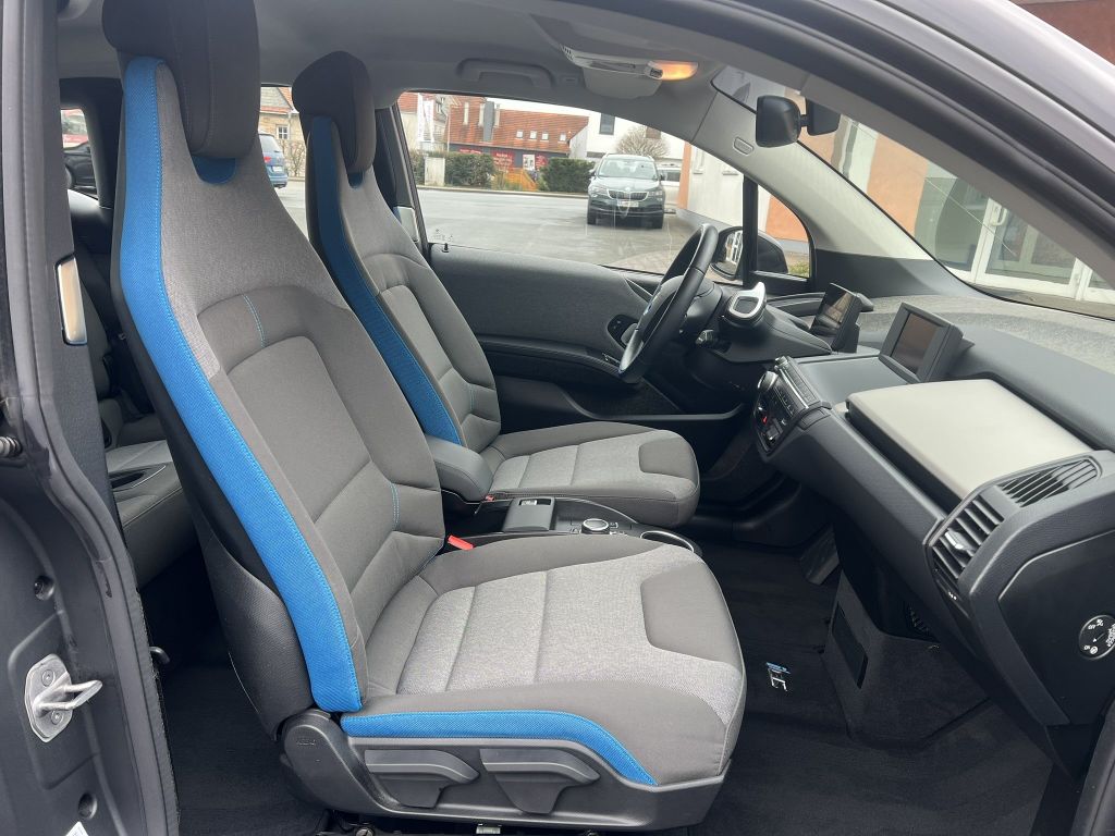 BMW i3 2022
