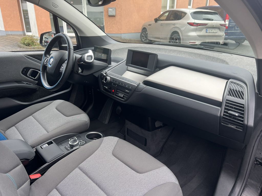 BMW i3 2022