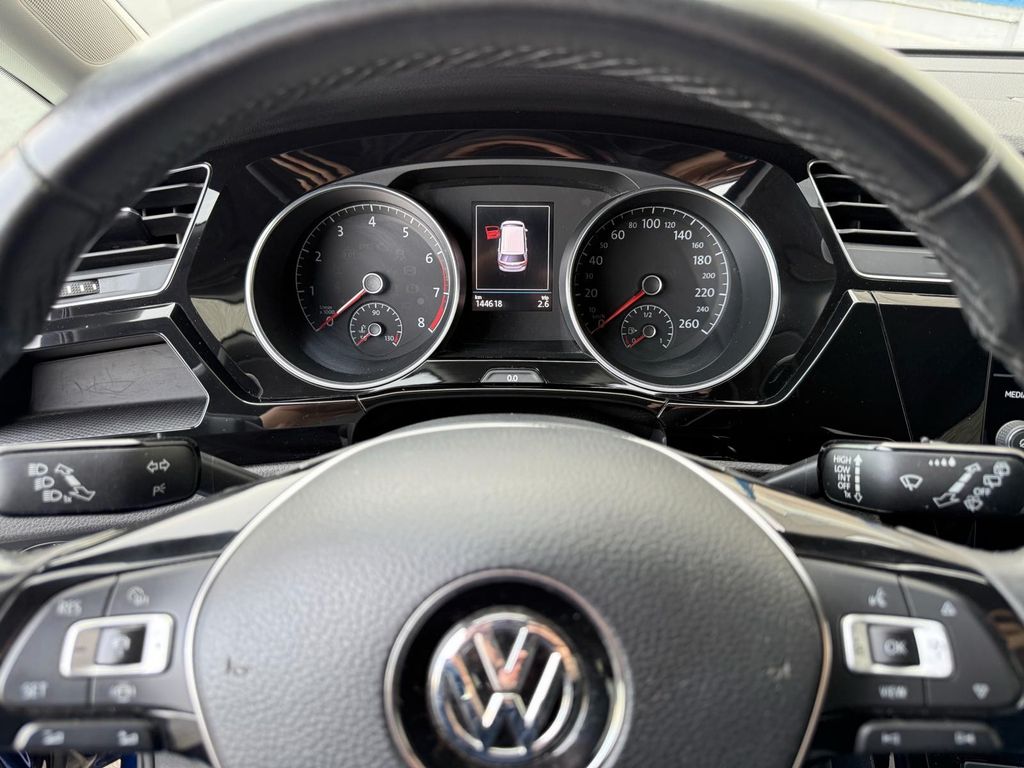 Volkswagen Touran 2019