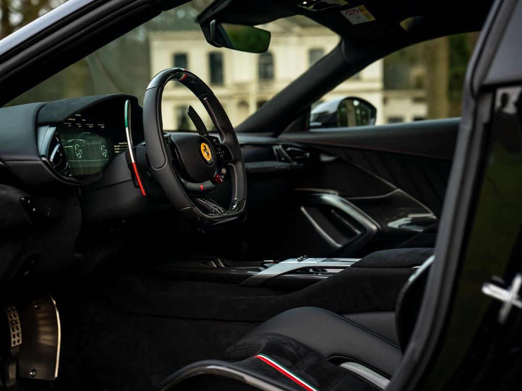 Ferrari 12Cilindri 2025