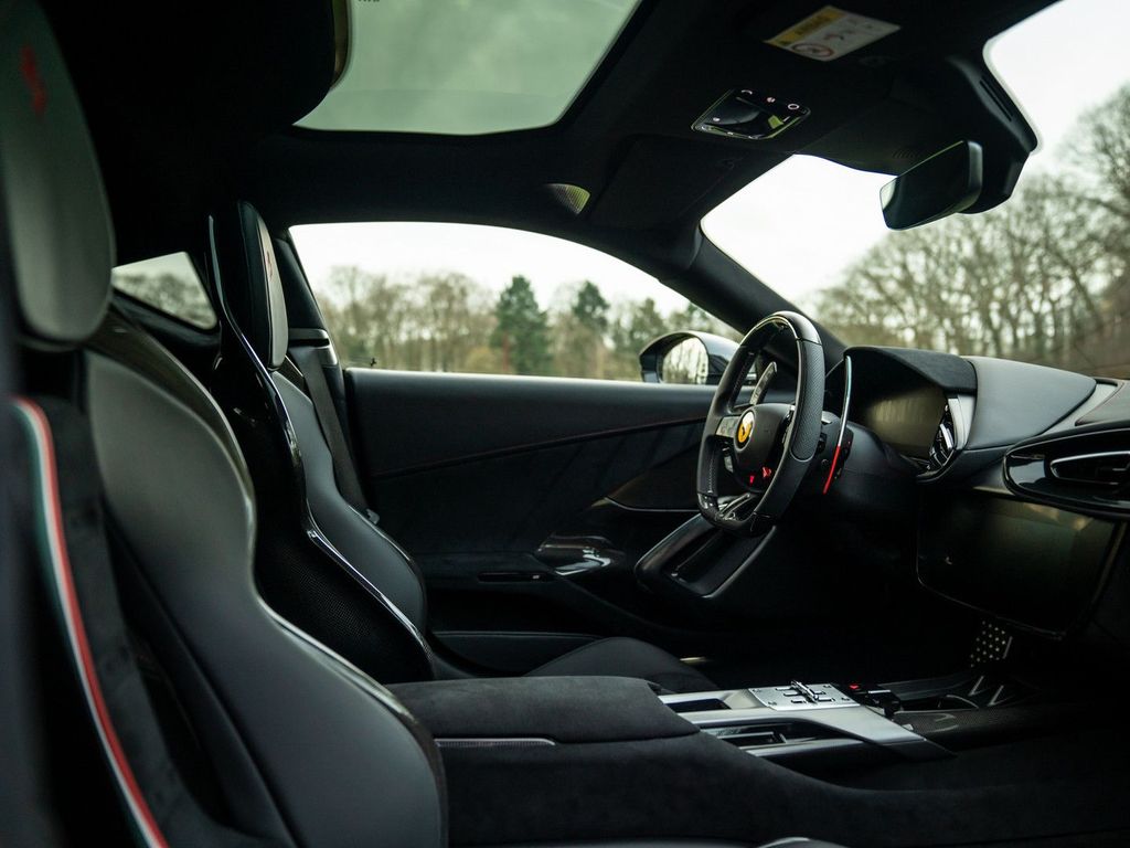 Ferrari 12Cilindri 2025