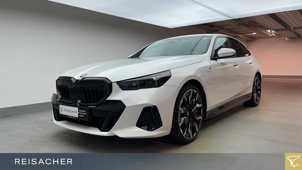 BMW 550 2025