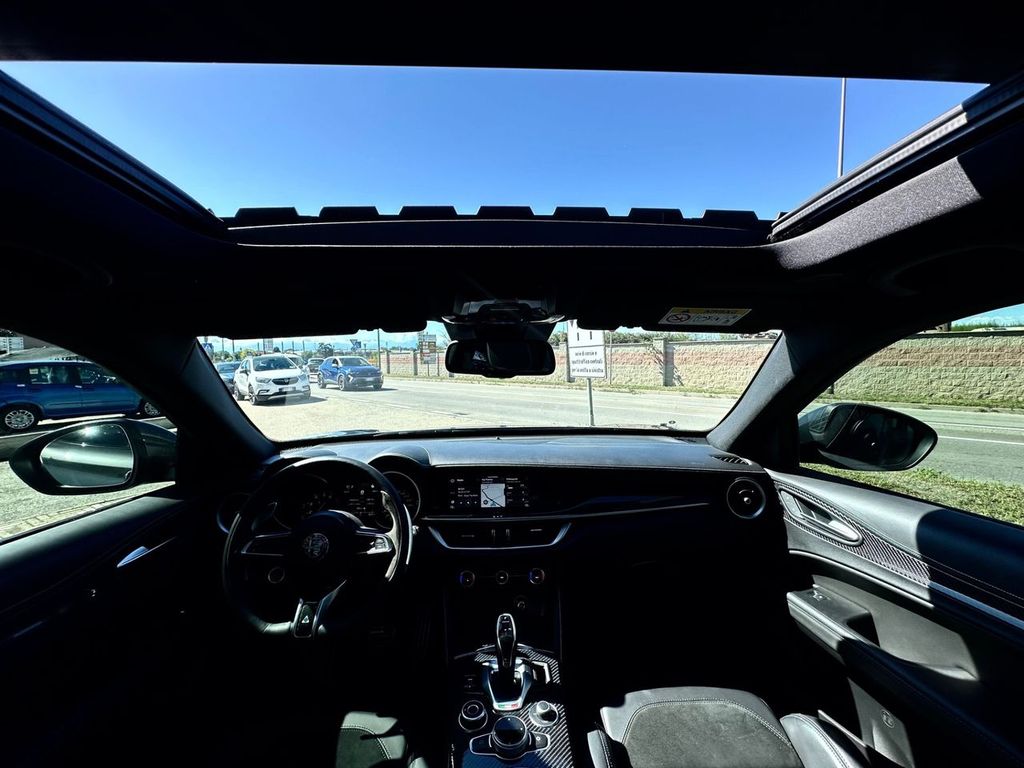 Alfa Romeo Stelvio 2021