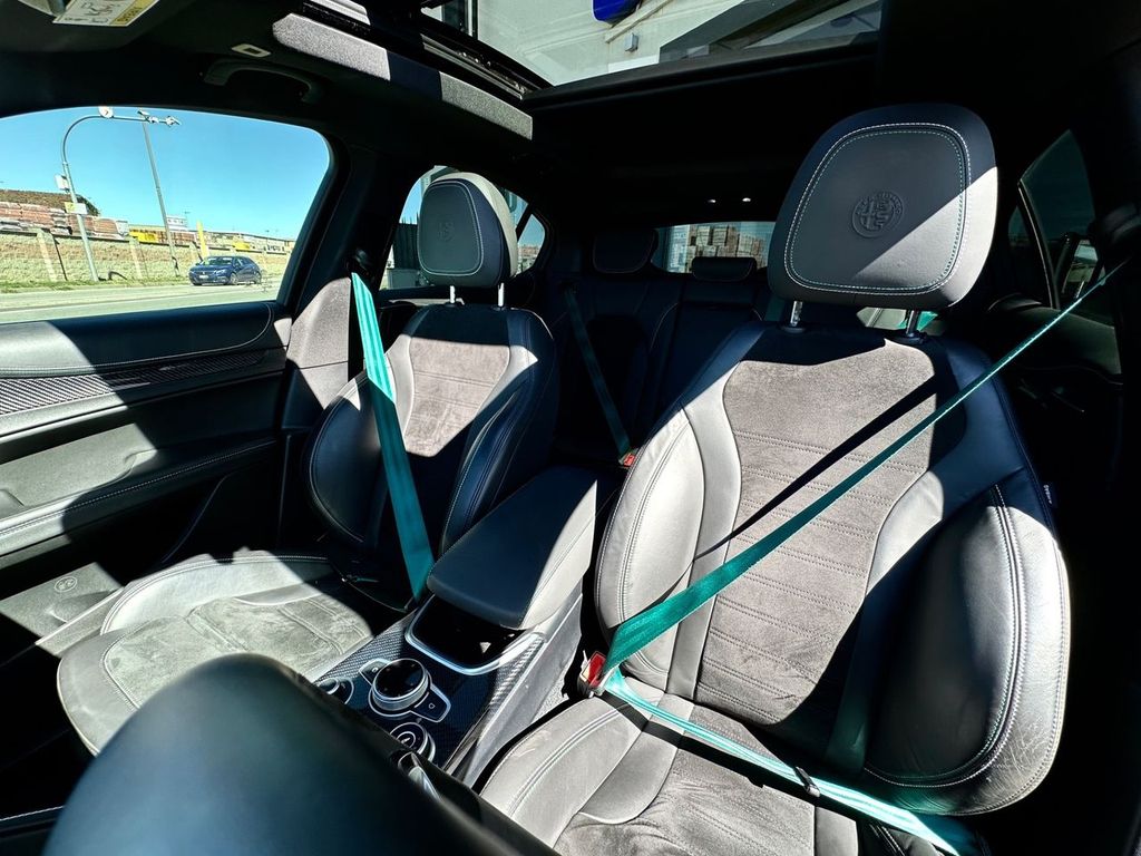 Alfa Romeo Stelvio 2021