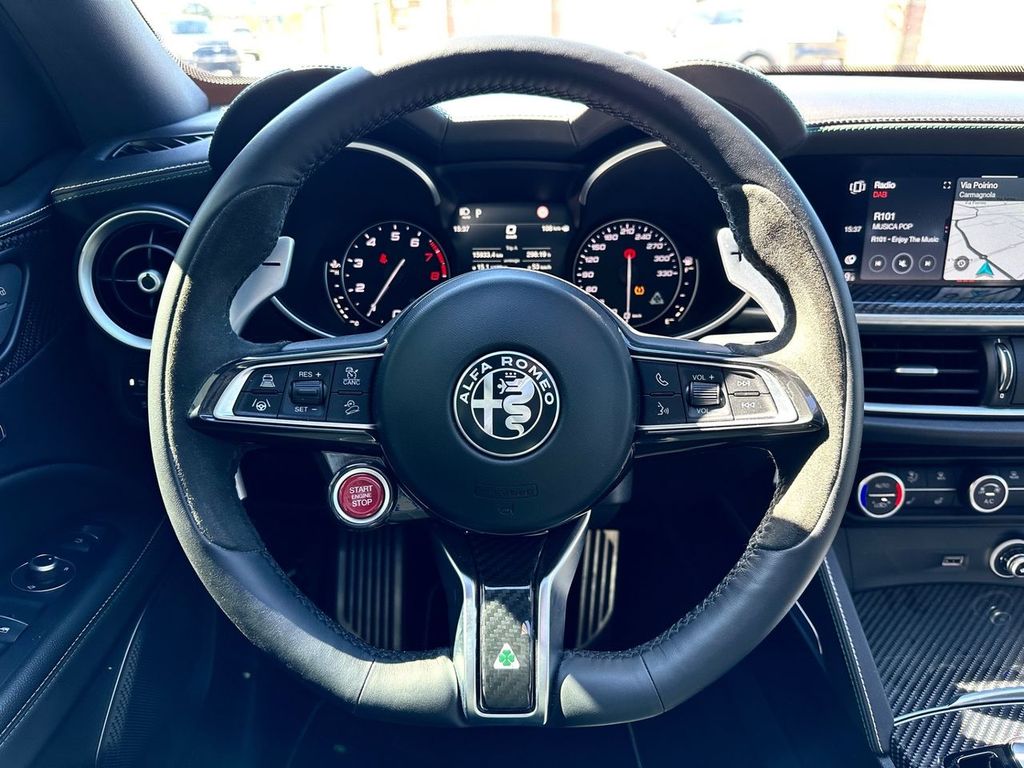 Alfa Romeo Stelvio 2021