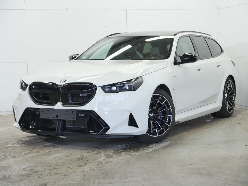 BMW M5 2025