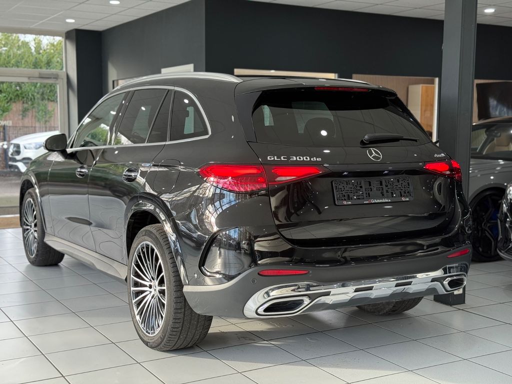 Mercedes-Benz GLC 300 2023