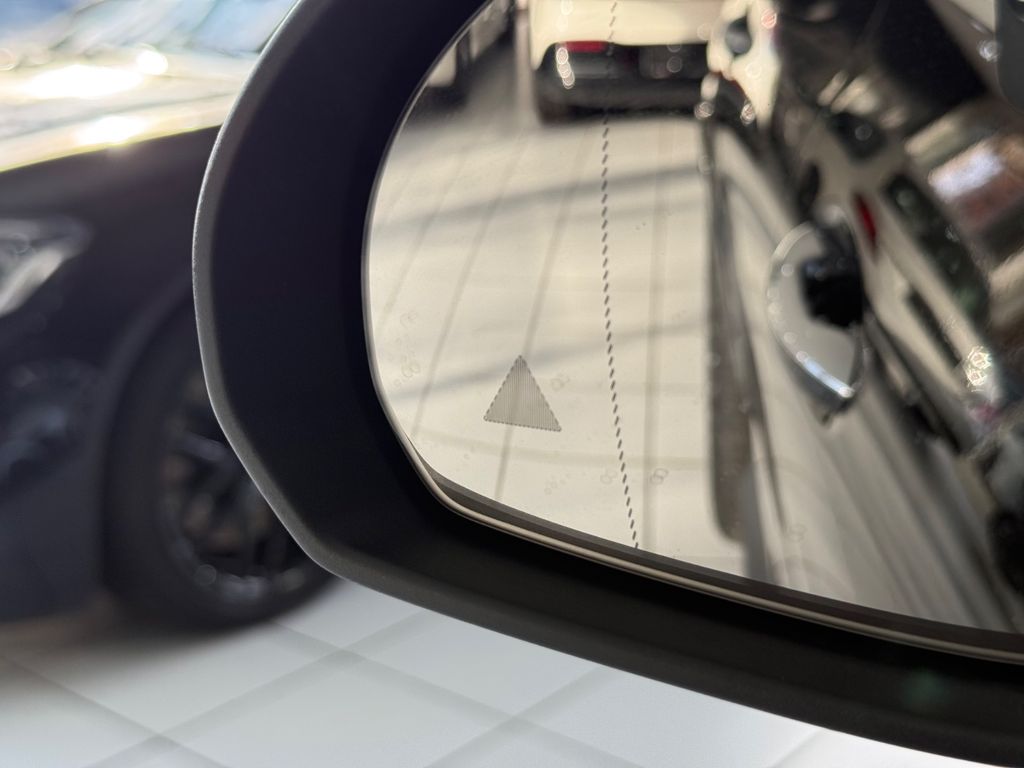 Mercedes-Benz GLC 300 2023