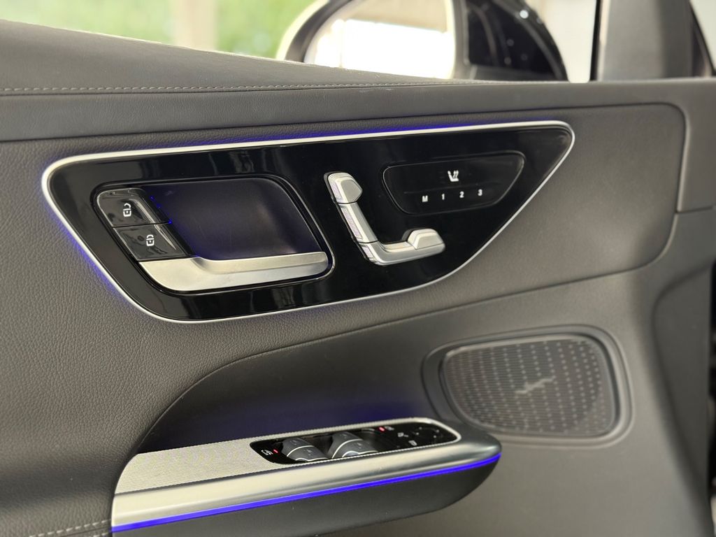 Mercedes-Benz GLC 300 2023