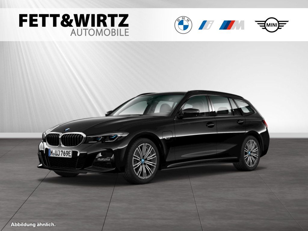 BMW 330 2022