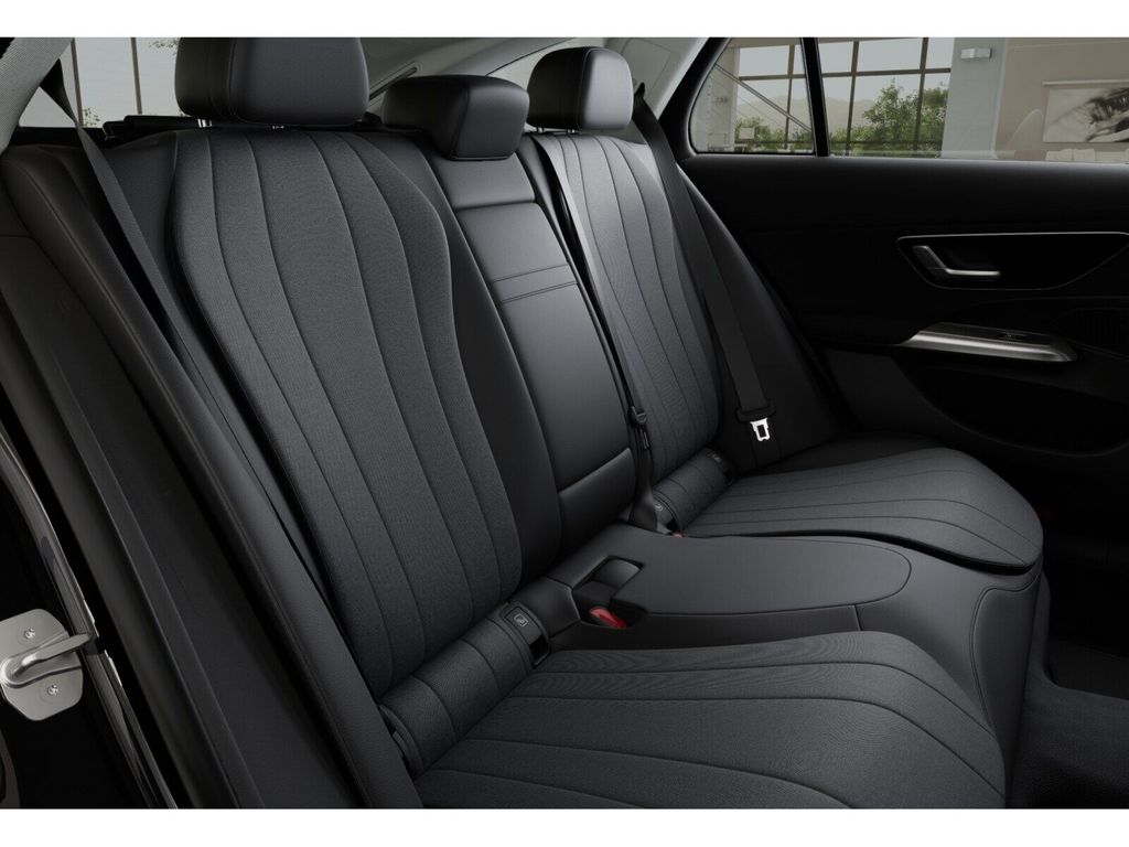 Mercedes-Benz E 300 2024