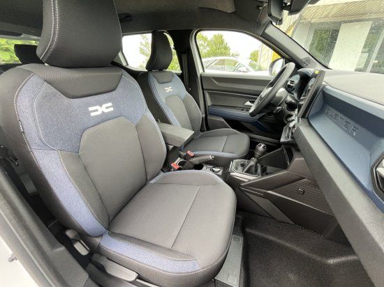 Dacia Duster 2025