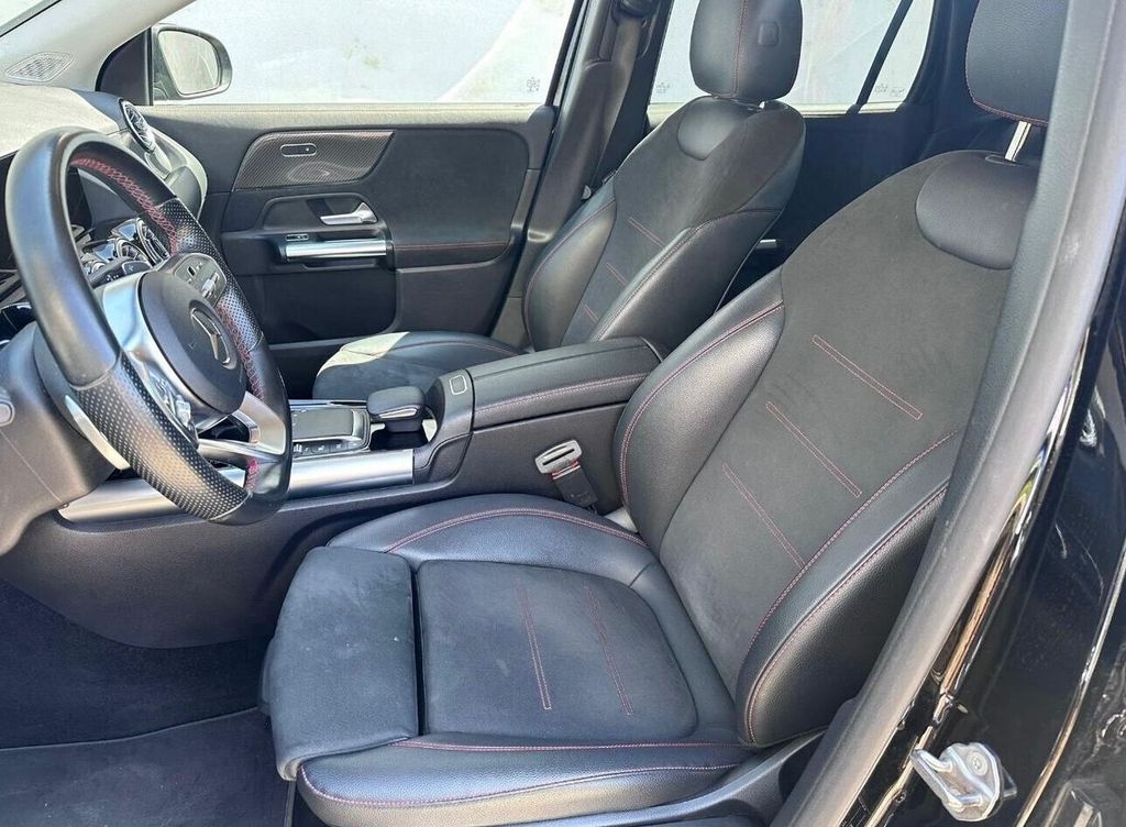 Mercedes-Benz GLA 200 2022