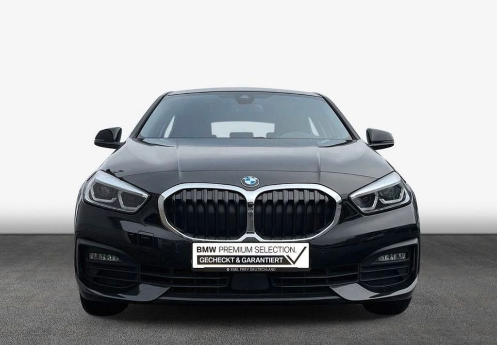 BMW 118 2021