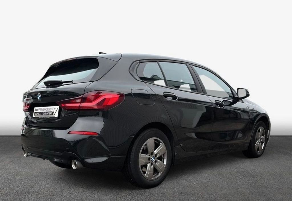 BMW 118 2021
