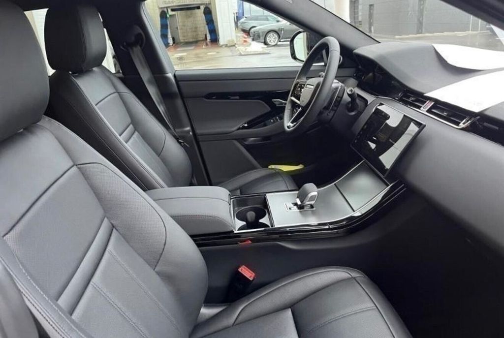 Land Rover Range Rover Evoque 2025