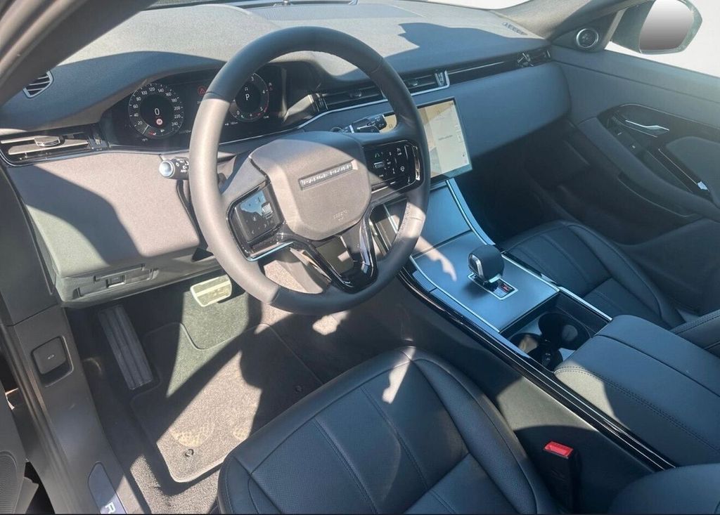 Land Rover Range Rover Evoque 2025