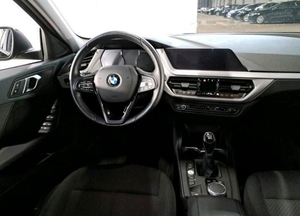 BMW 116 2021