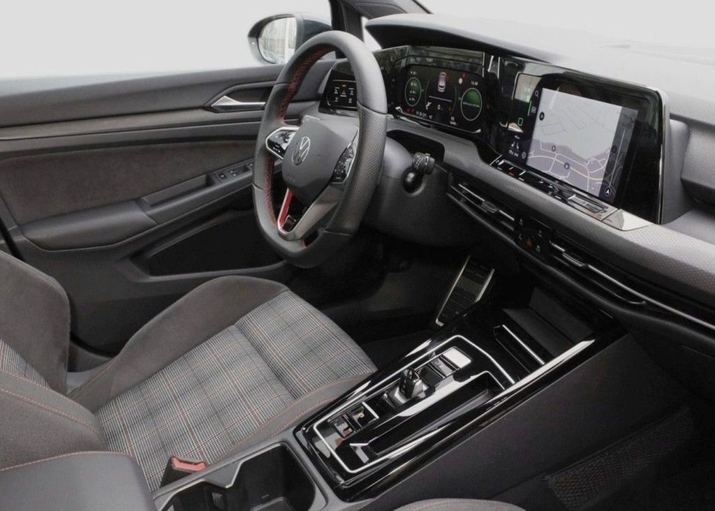 Volkswagen Golf 2024