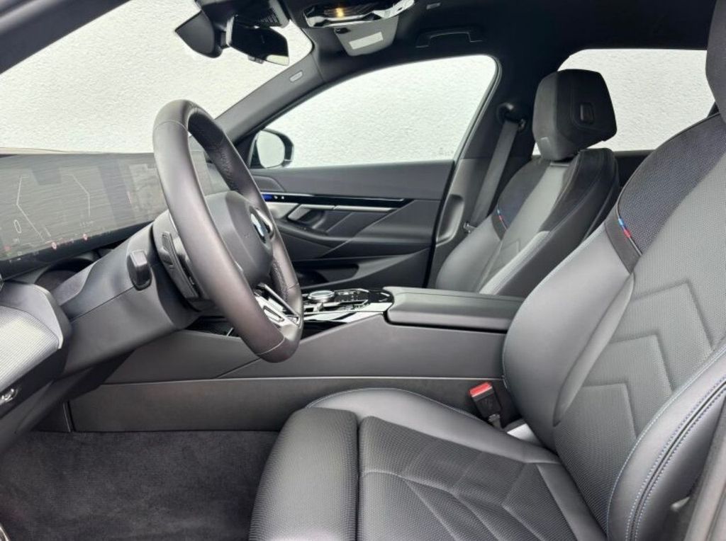 BMW 520 2024