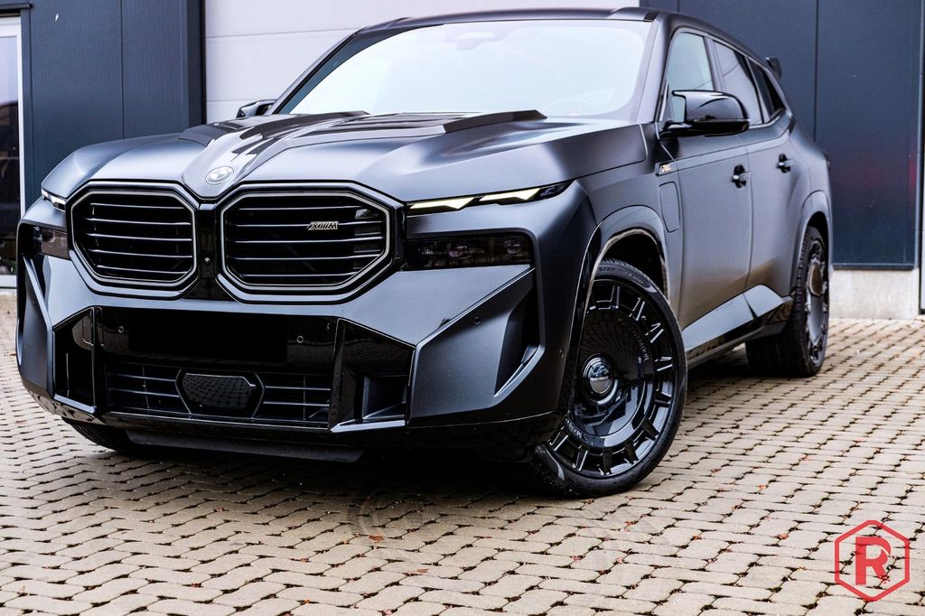 BMW XM 2024
