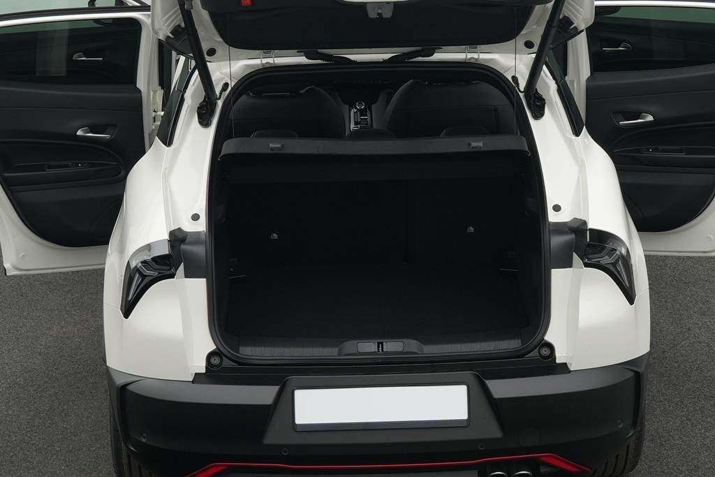Alfa Romeo Junior 2025