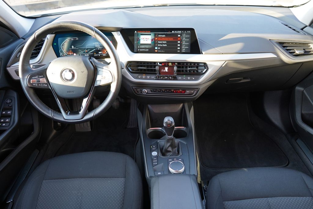 BMW 118 2022