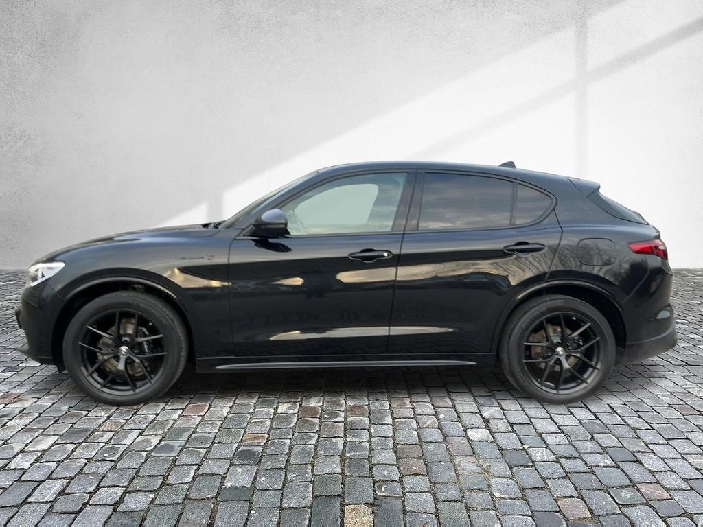 Alfa Romeo Stelvio 2021