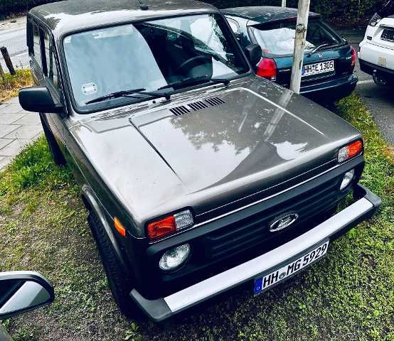 Lada Niva 2023