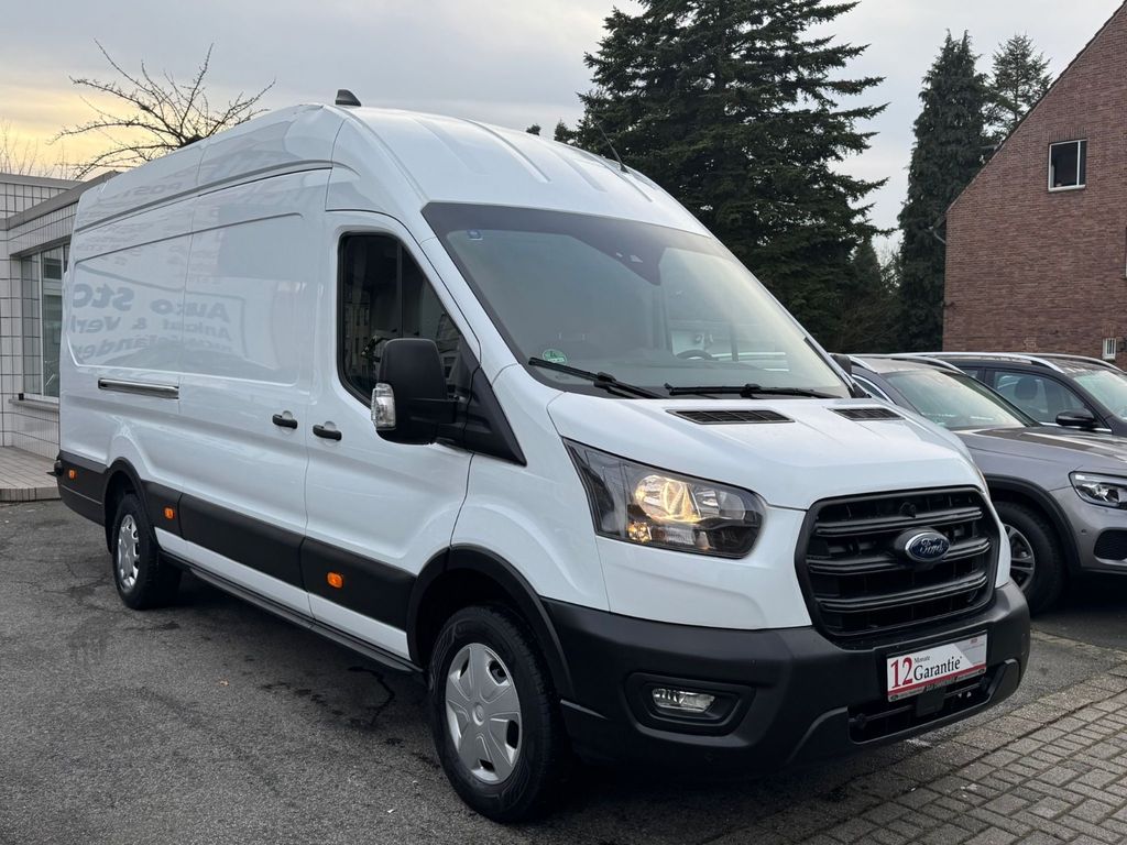 Ford Transit 2024