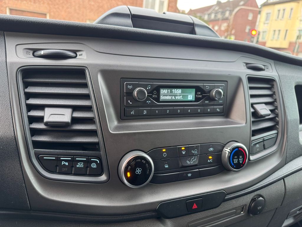 Ford Transit 2024