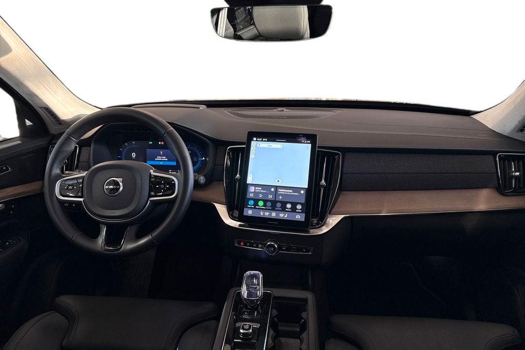 Volvo XC90 2025