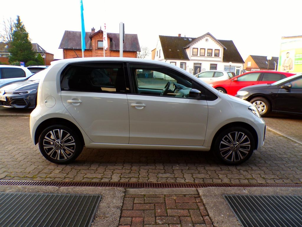 Volkswagen up! 2023