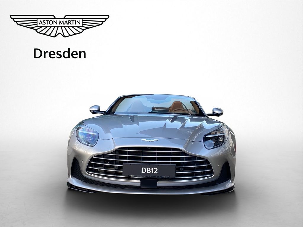 Aston Martin DB12 2024