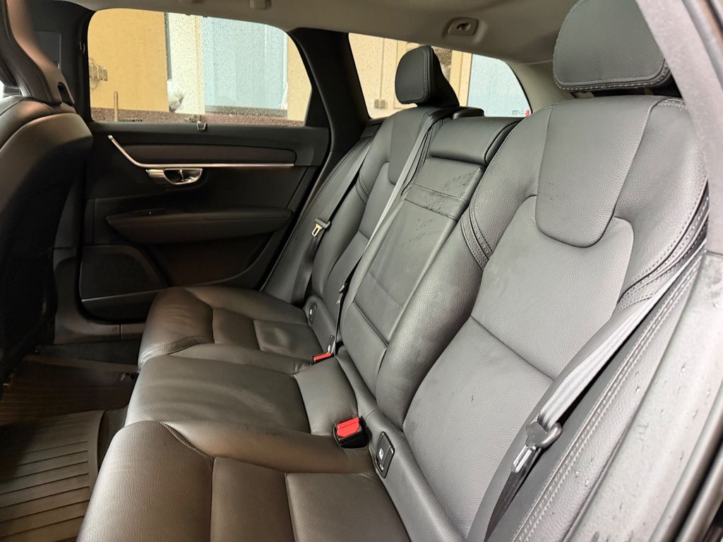 Volvo V90 Cross Country 2019