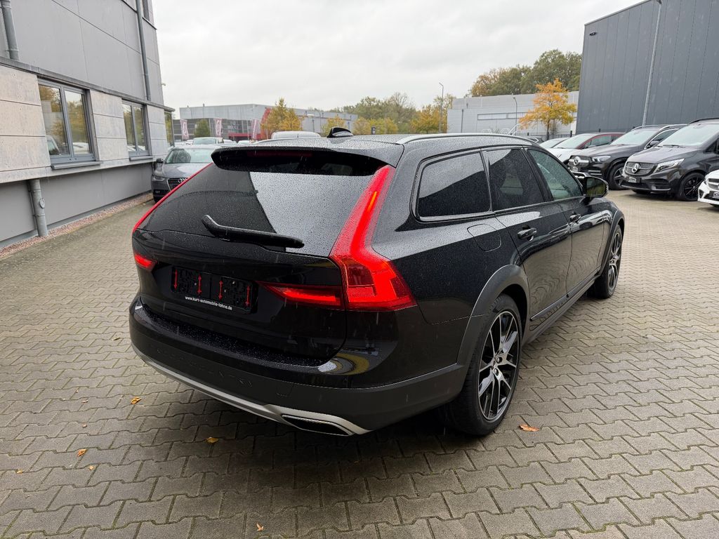 Volvo V90 Cross Country 2019