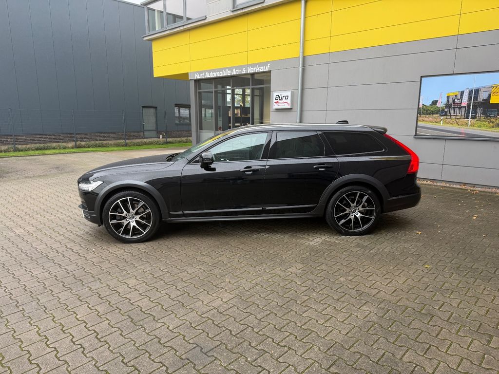 Volvo V90 Cross Country 2019