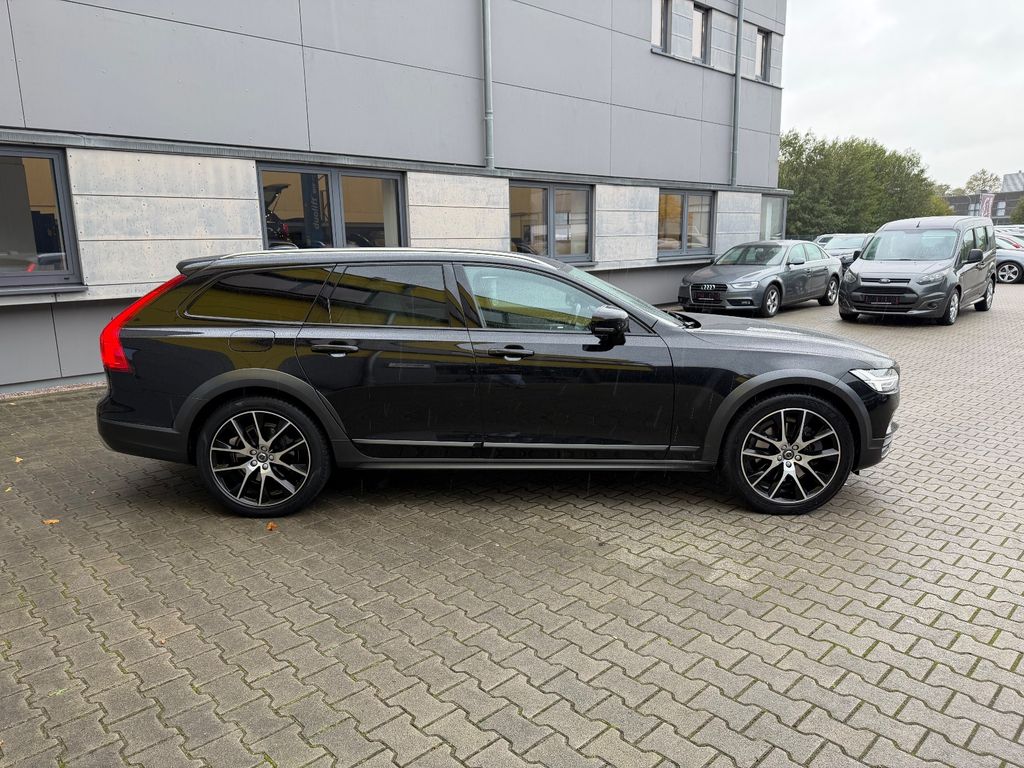 Volvo V90 Cross Country 2019