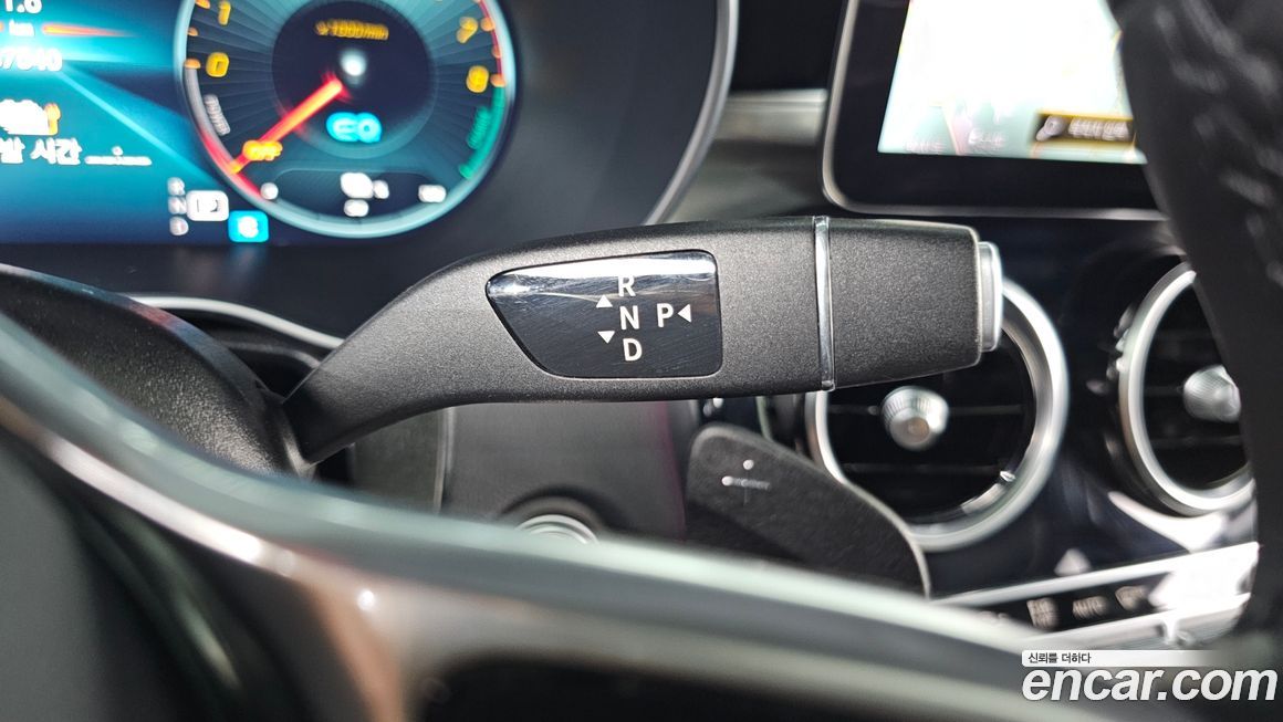 Mercedes-Benz GLC-Class 2020