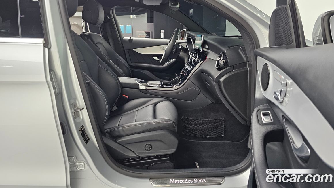 Mercedes-Benz GLC-Class 2020