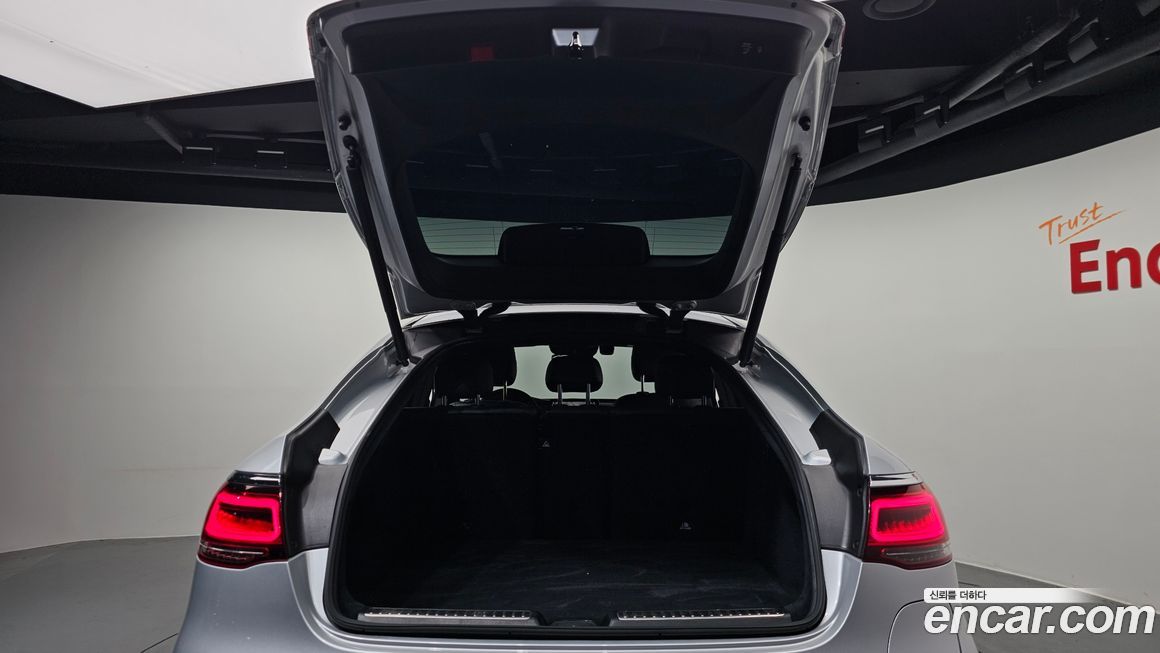 Mercedes-Benz GLC-Class 2020