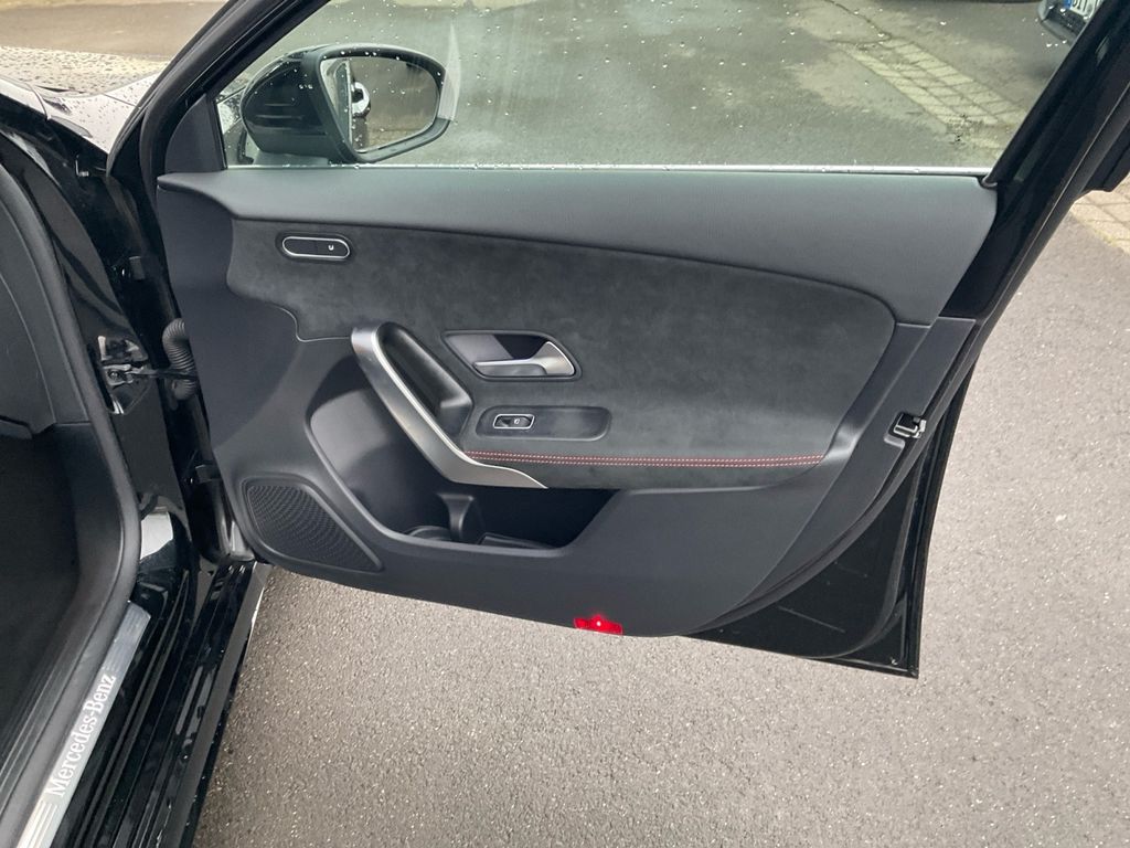 Mercedes-Benz A 250 2023