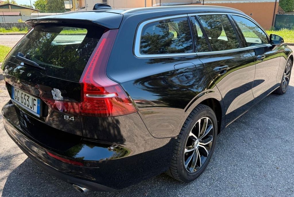 Volvo V60 2021
