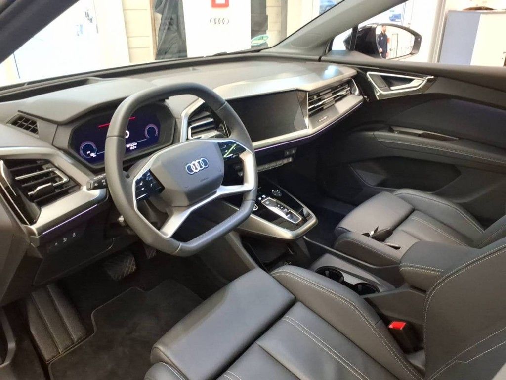 Audi Q4 e-tron 2025