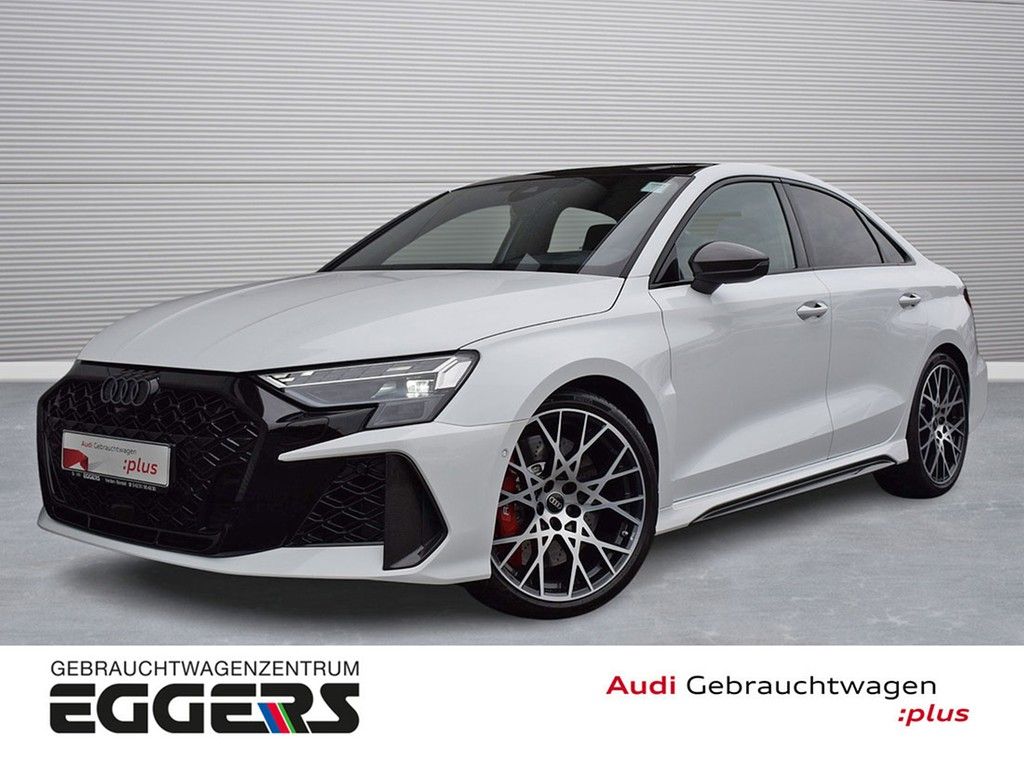 Audi RS3 2024