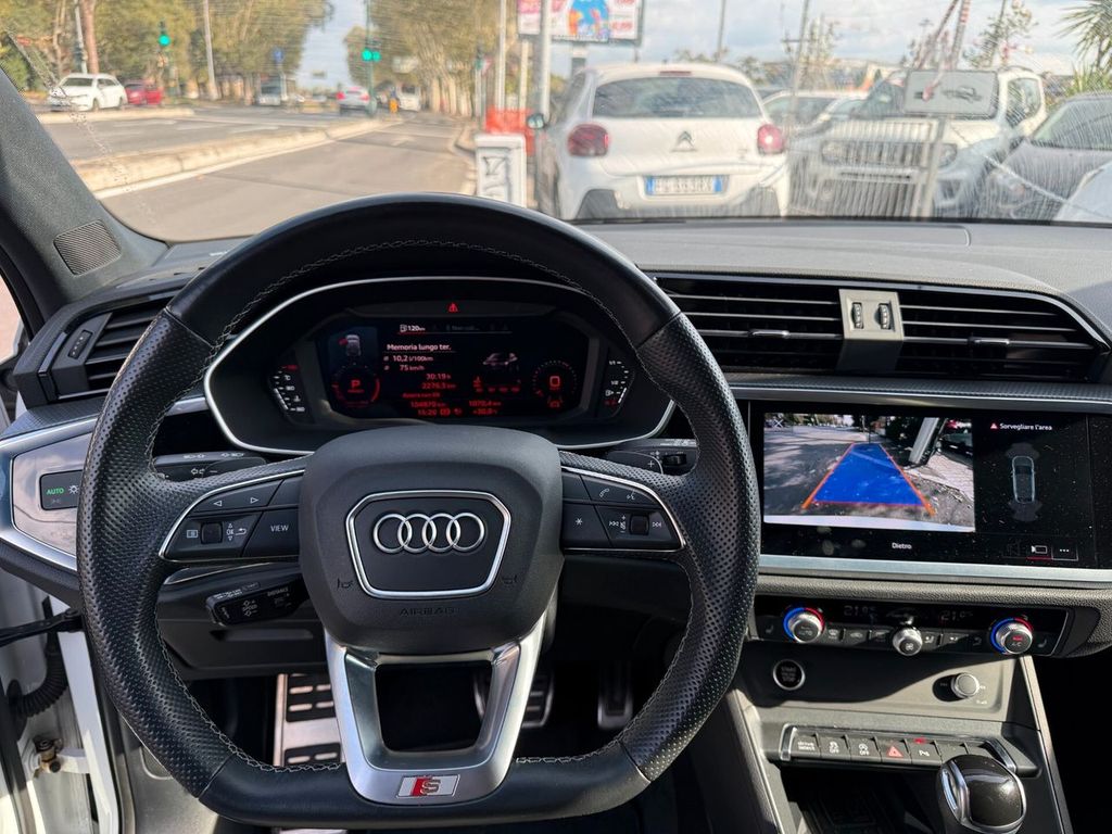 Audi Q3 2021