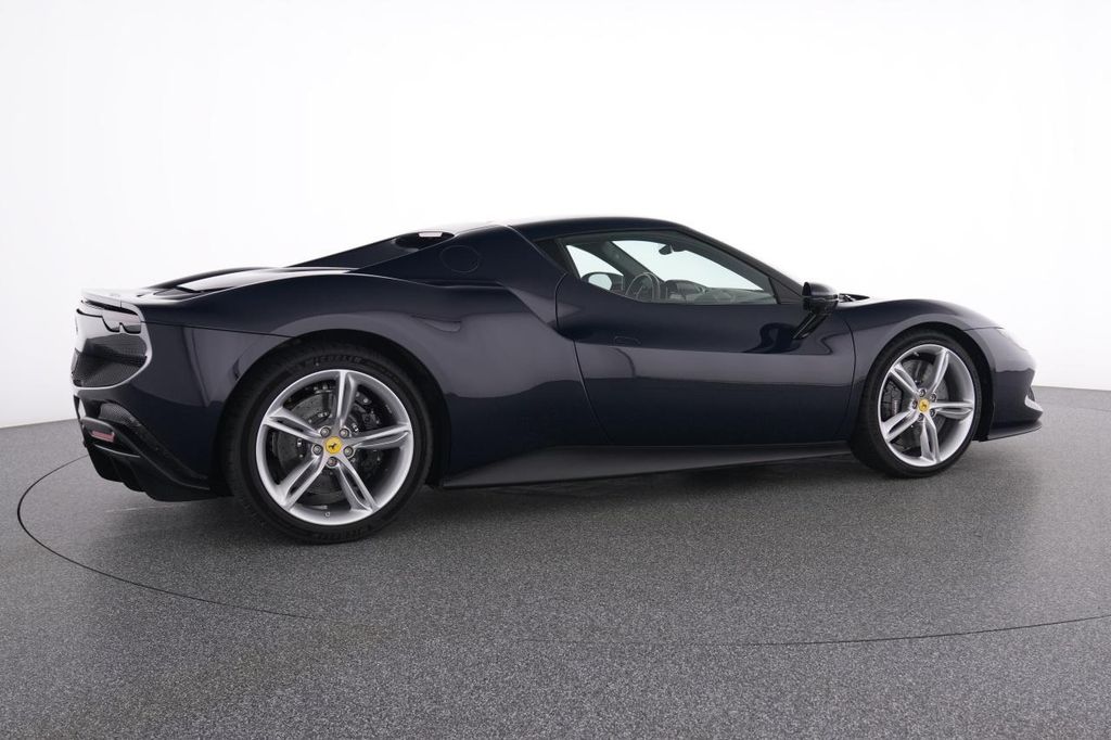 Ferrari 296 GTB 2024